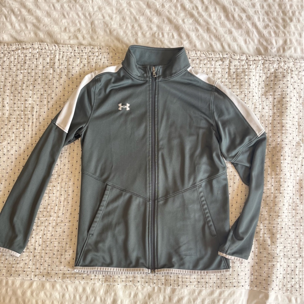Boys Under Armour zip up, size XL